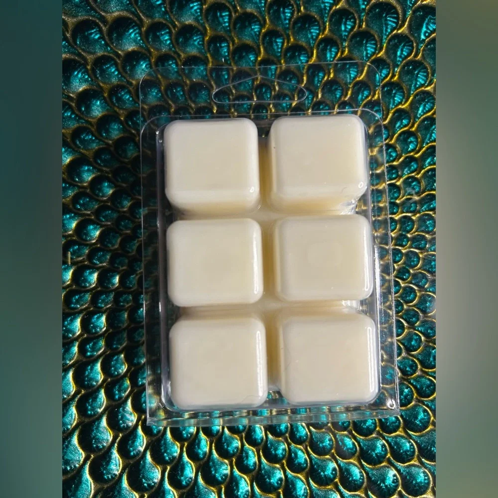 White Tea Scented 100% Natural Soy Wax Melts, 2.5 oz